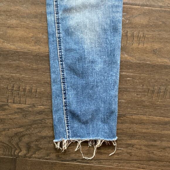 SILVER JEANS CO Girlfriend Jean Womens Sz 28 Topstitch Raw Hem Distressed - Picture 4 of 6